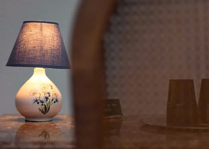 Dhotes Poule Sur Un Gasthuis Soulosse-sous-Saint-Elophe